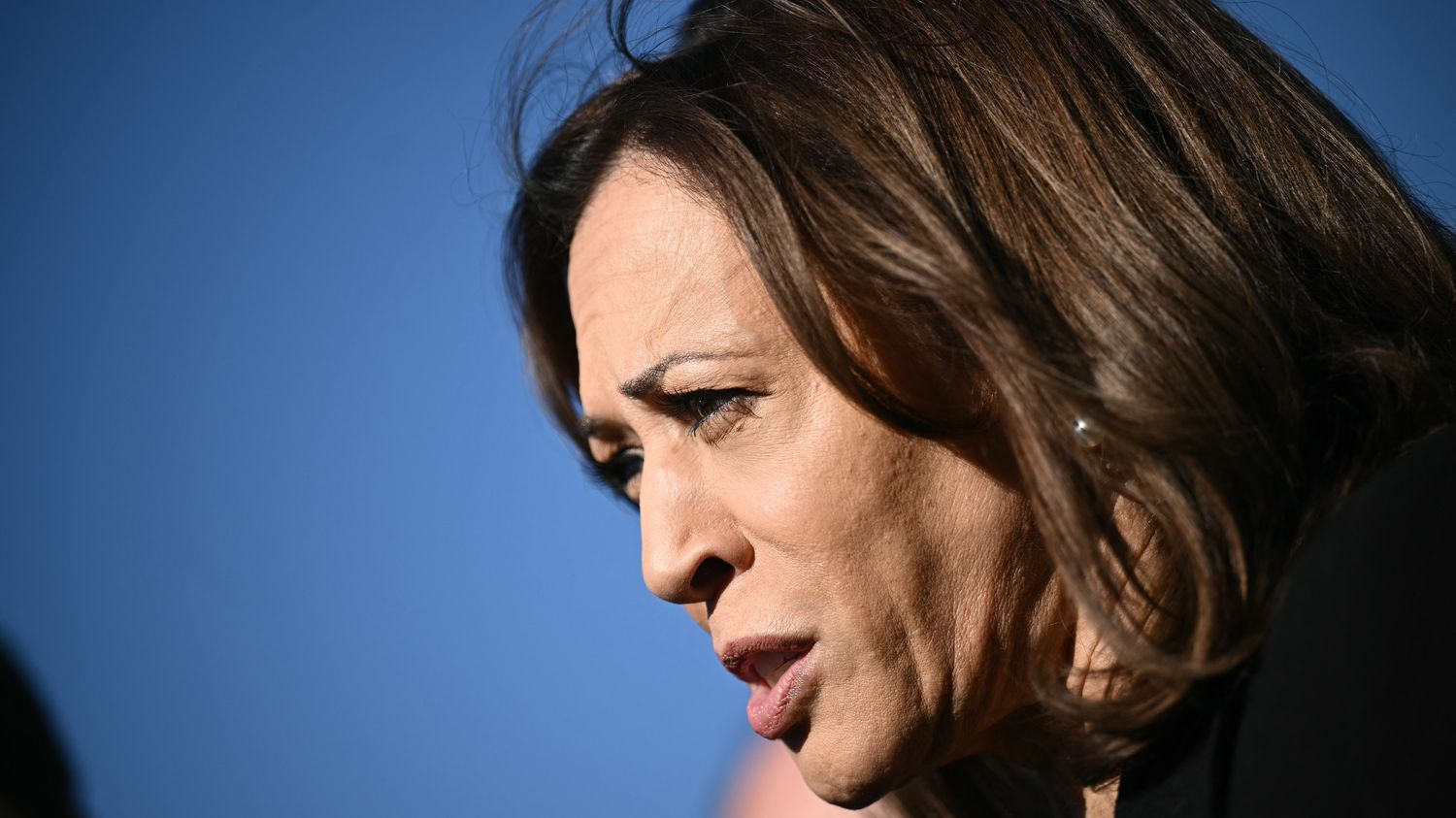 Kamala Harris se démarque de Joe Biden, critiqué pour avoir comparé les partisans de Donald Trump à des « poubelles »