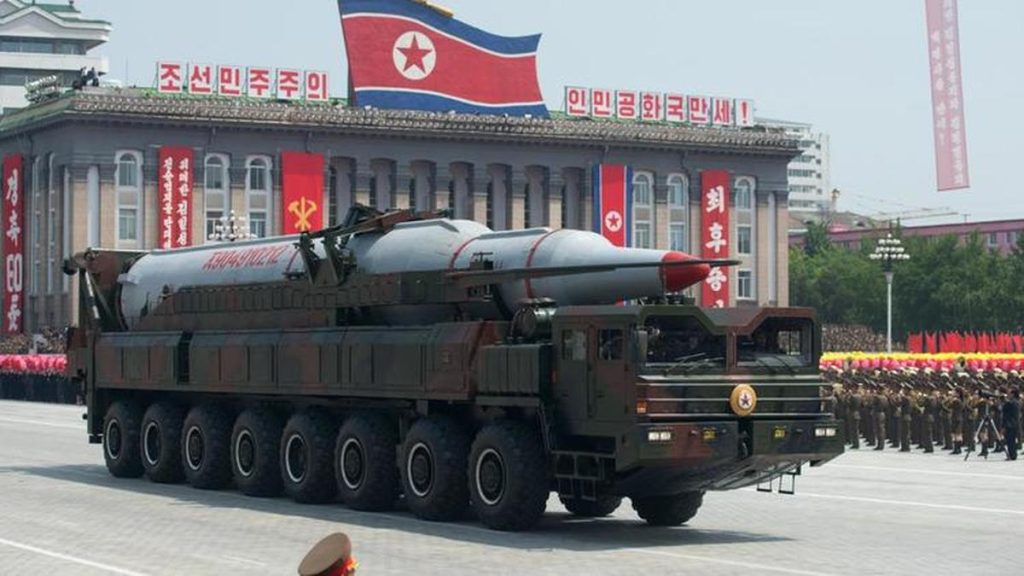 appelé à retirer ses troupes de Russie, Pyongyang tire un missile de catégorie intercontinentale