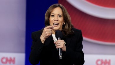 Kamala Harris accuse Donald Trump d’être « fasciste » à moins de deux semaines de l’élection