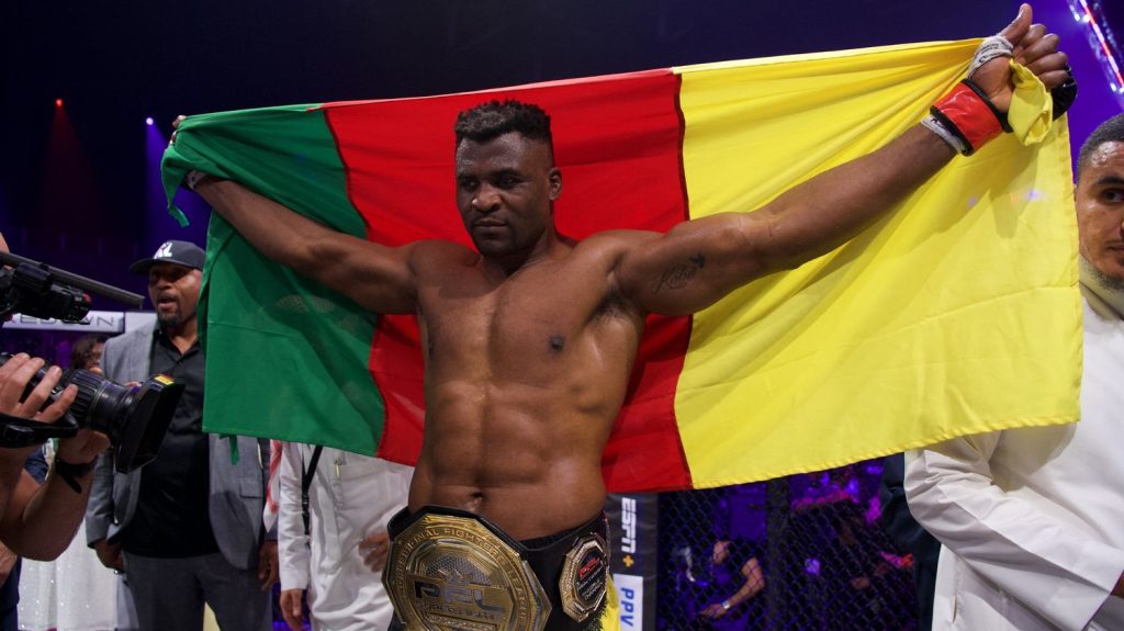 pour son retour, Francis Ngannou s’impose par KO contre Renan Ferreira au premier tour