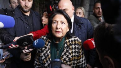 La présidente de Géorgie, Salomé Zourabichvili, dénonce une « falsification totale » des élections législatives et appelle à manifester lundi