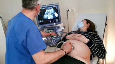 les médecins réclament un dépistage systématique des futures mamans