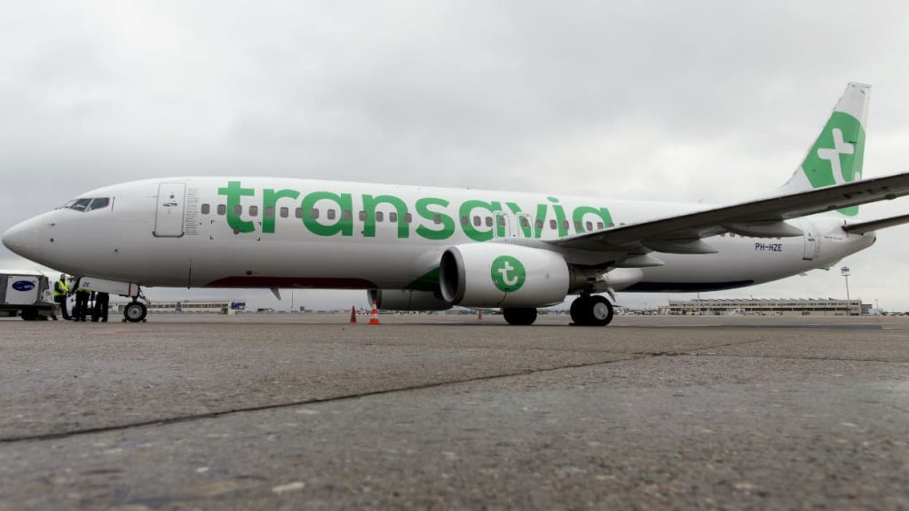 Dominique Farrugia dénonce les propos d’une hôtesse de Transavia, la compagnie s’excuse