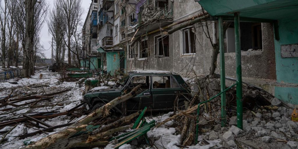 La Russie prétend avoir conquis un nouveau village dans le Donbass ; cinq civils tués dans la région de Donetsk