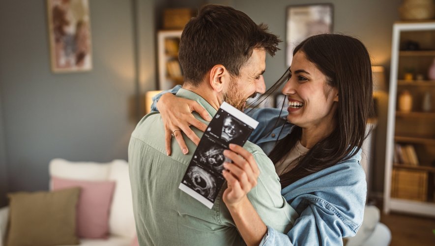 Médicaments pris par le père avant et pendant la grossesse de la future maman : quels risques pour l’enfant à naître ?