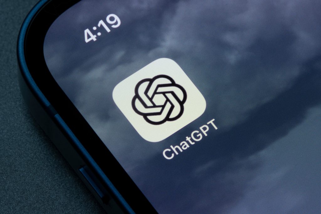 ChatGPT Plus fait des débuts notables sur iOS 18.2 et iPhone