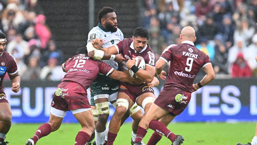 Top 14 – L’Union Bordeaux-Bègles améliore face à Pau et prend provisoirement la tête du classement