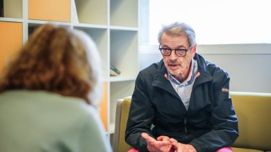 « Dès le plus jeune âge, il faut consulter pour un bilan » : face à des cas de cancer chez les plus jeunes, ce médecin milite pour la prévention