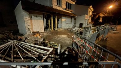 Une voiture heurte violemment une maison à Mazingarbe : deux blessés et une famille sous le choc