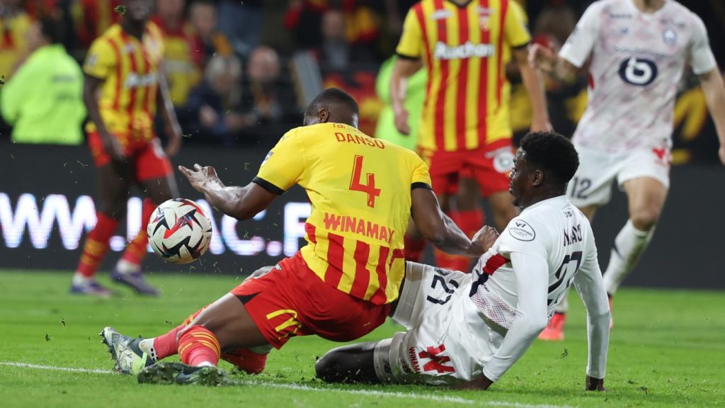 Lens – Lille : de la main de Kevin Danso, « le penalty était attendu », la direction de l’arbitrage le valide