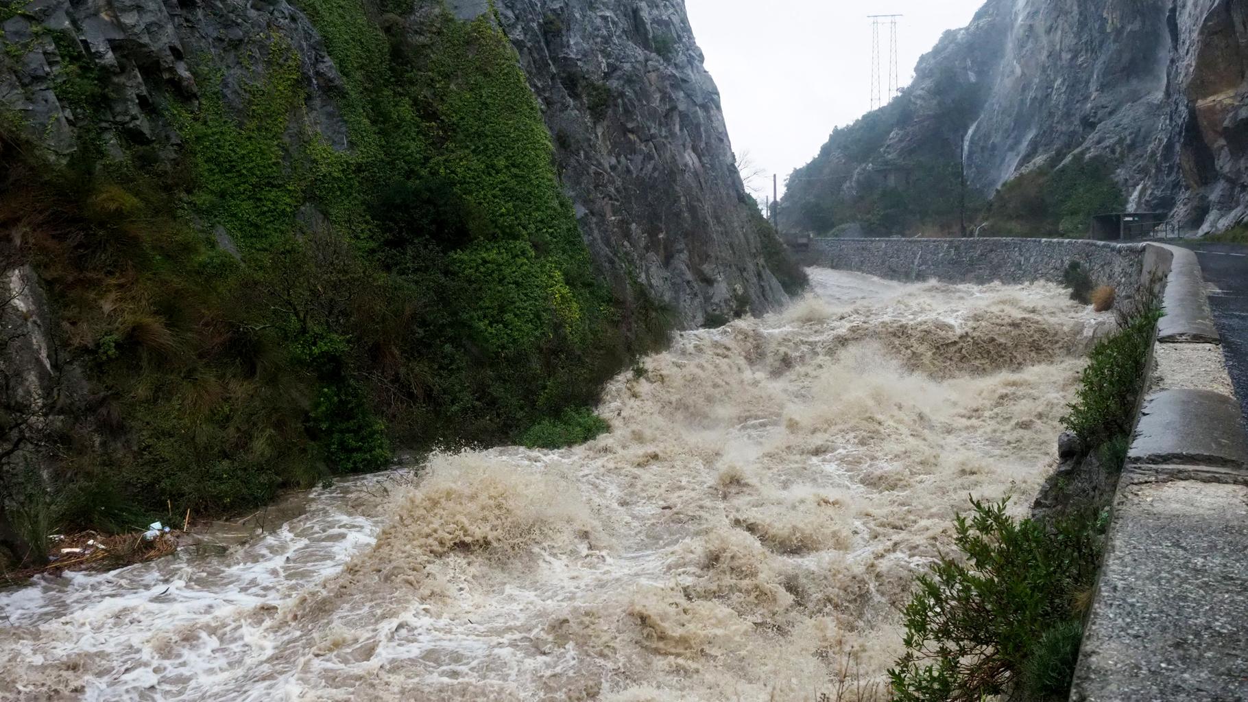 L’Agly, rivière des Pyrénées-Orientales asséchée depuis deux ans, coule à nouveau