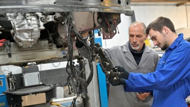 Délocalisations, baisse de la demande, concurrence accrue… Où est l’emploi dans un secteur automobile très perturbé ?