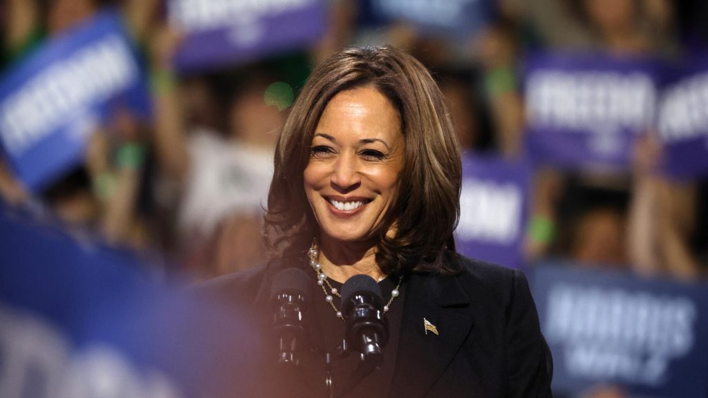 Pour la présidentielle américaine, Kamala Harris s’emploie à reconquérir cet électorat clé