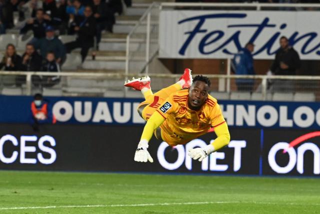 Buteur à la dernière seconde, le gardien de Rodez Lionel Mpasi prive Lorient de la première place de Ligue 2