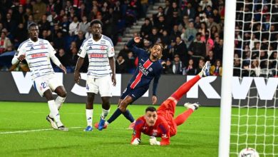 Fort d’un Barcola infernal, le PSG s’impose face à Strasbourg et reprend la tête de la Ligue 1