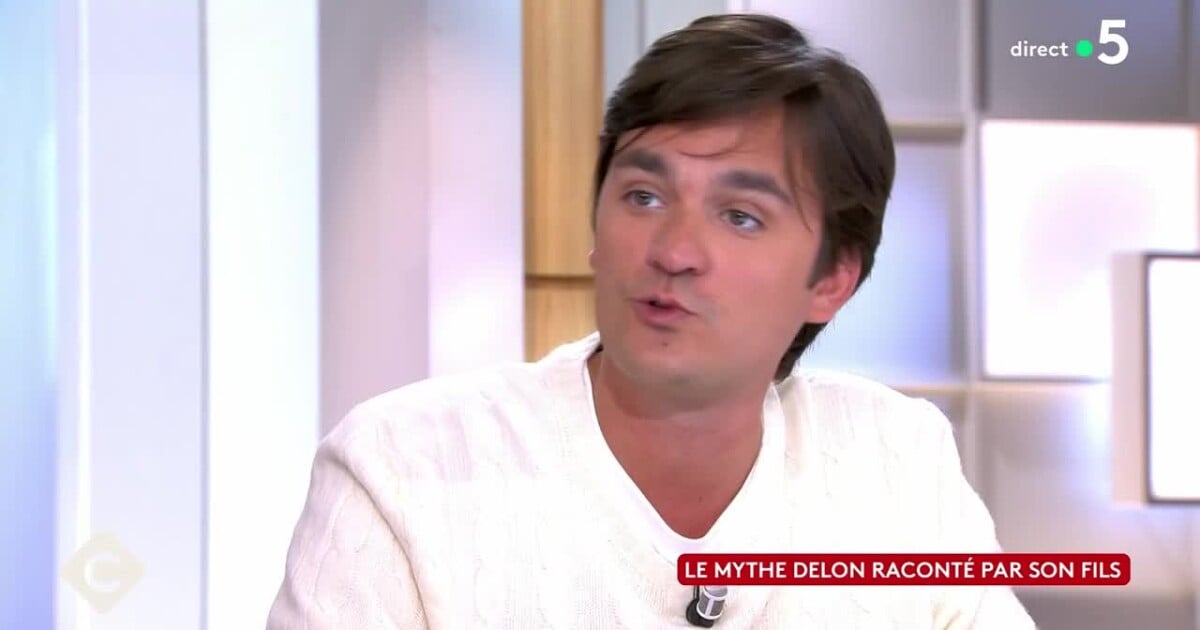 « Il passait beaucoup de temps devant… » : Alain-Fabien Delon raconte l’activité préférée de son père Alain Delon l’année précédant sa disparition