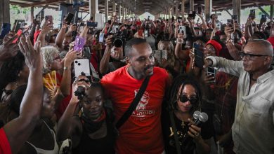 En Martinique, plusieurs milliers de manifestants se rassemblent contre la vie chère