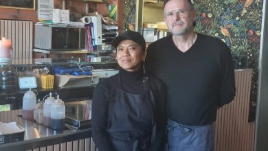 maintenant dans cette station balnéaire, on peut manger dans un restaurant thaïlandais