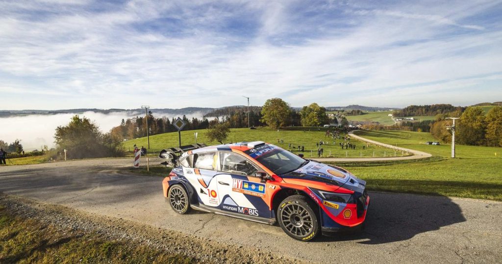 Tänak s’impose et reste en lice pour le titre face à Neuville