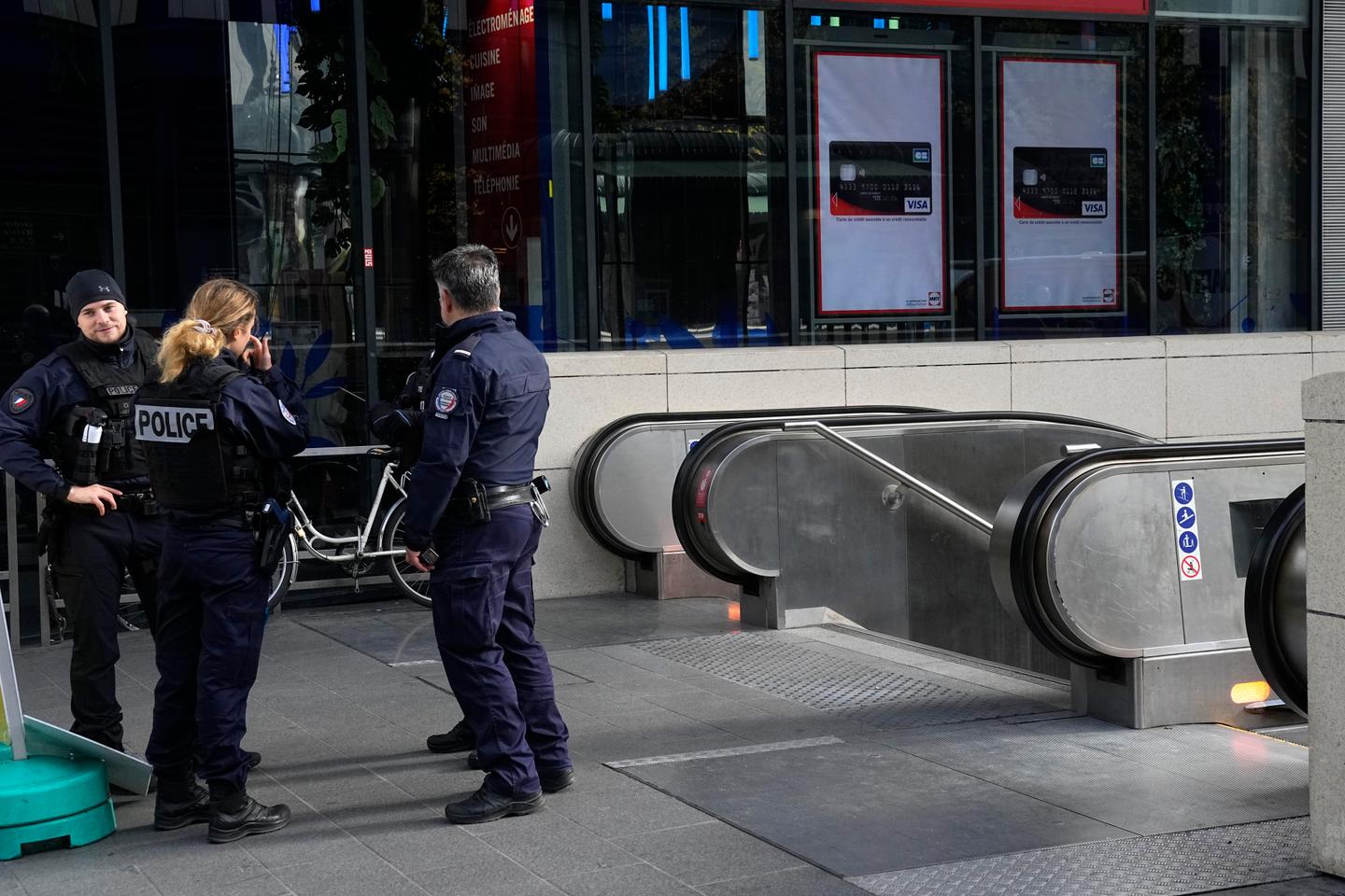 Le parquet de Paris ouvre une enquête pour provocation à la haine raciale pour un maillot floqué « anti-juif » dans le métro