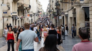 « Le lèche-vitrines n’existe plus », à Bordeaux, les consommateurs réduisent leurs dépenses