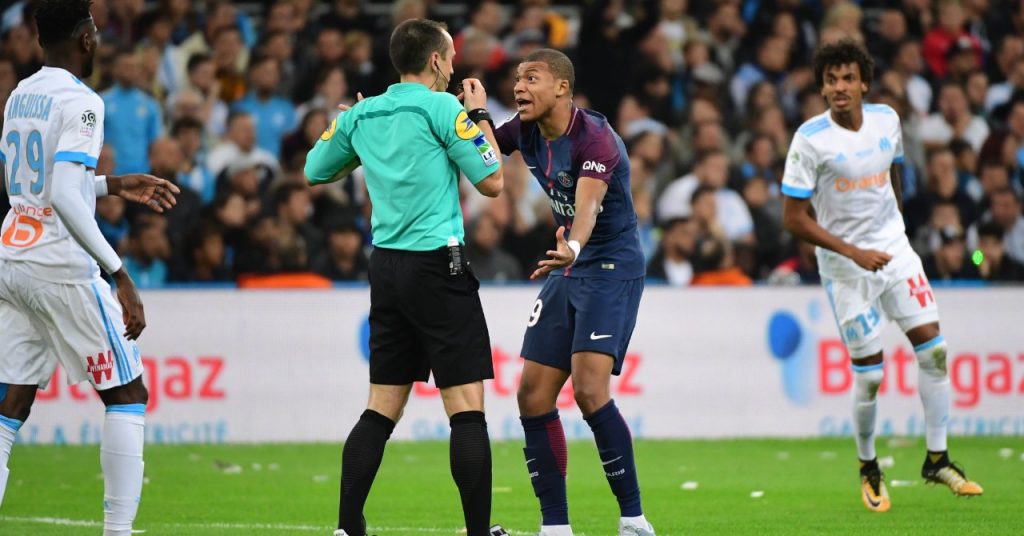 L’arbitre Ruddy Buquet n’officiera plus en Ligue 1