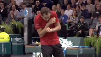 ATP – Rolex Paris Masters, Vidéos > Medvedev frôle la blessure la plus stupide de l’histoire