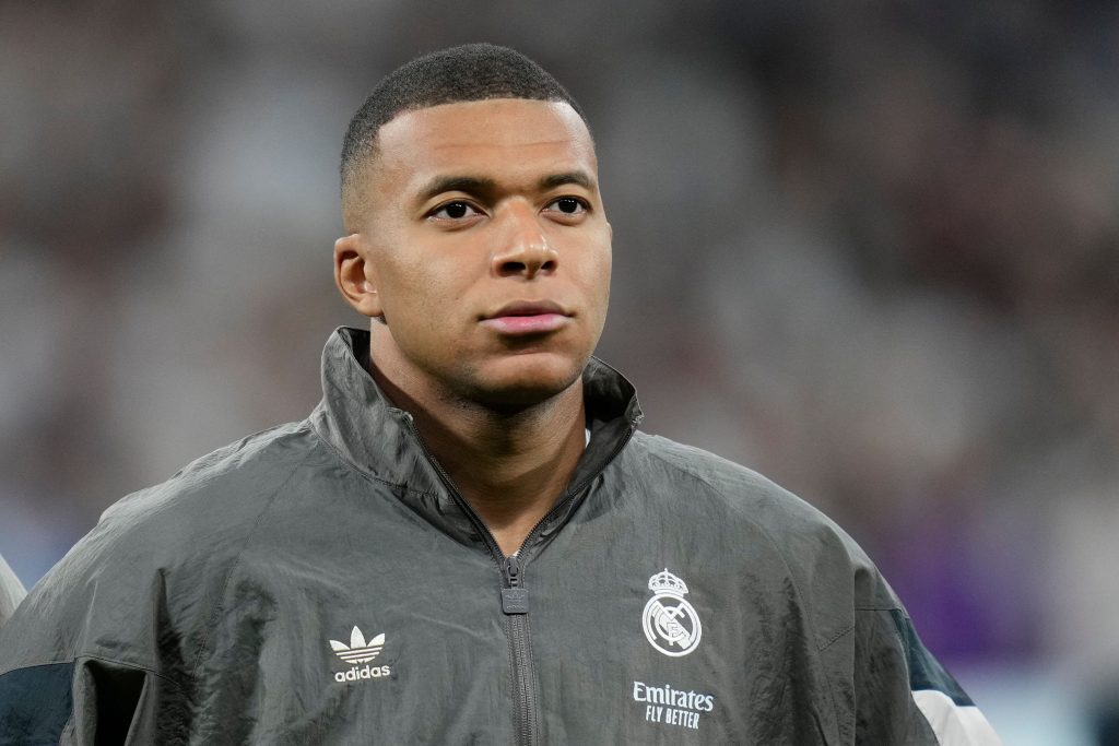 Real Madrid : En pleine difficulté, Mbappé fait une annonce en privé