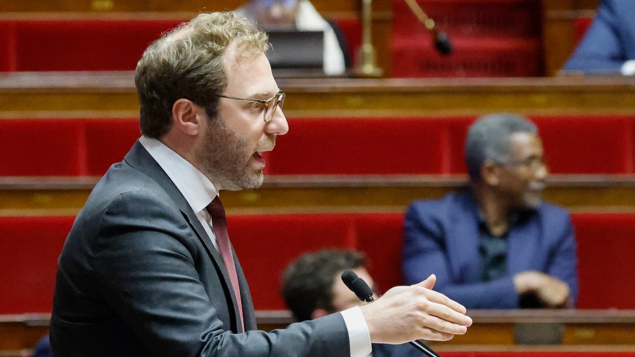 L’examen du texte a débuté à l’Assemblée nationale à l’ombre du 49.3