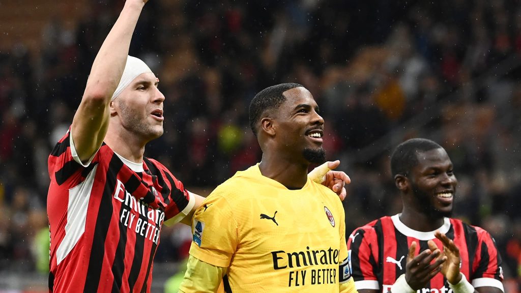 Maignan nommé capitaine de l’AC Milan, « ça n’a rien à voir avec l’équipe de France », se défend Fonseca