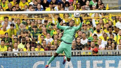 FCNantais. Alban Lafont discute avec le Burkina Faso