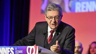 Jean-Luc Mélenchon « exprime son soutien » au député Andy Kerbrat après son achat de drogue à Paris