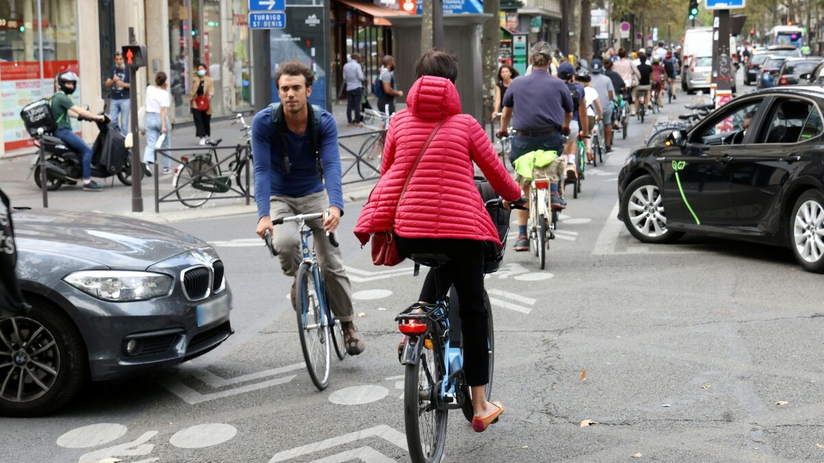 Conflits entre automobilistes et cyclistes : ces règles de bonne conduite qui suffiraient à calmer les esprits