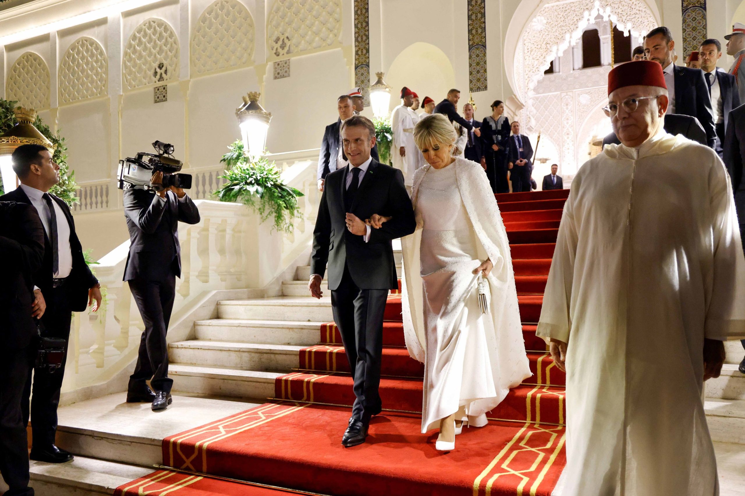 Somptueux banquet d’État pour le couple Macron, sous les ors du Palais Royal de Rabat