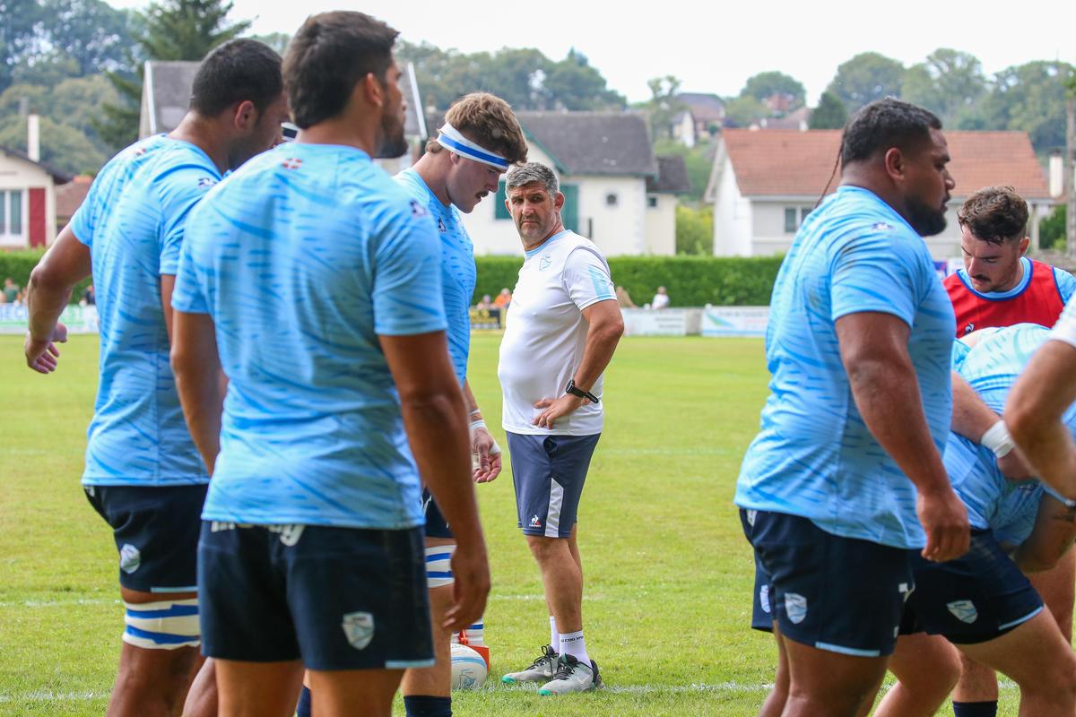 « Quand Tevita Tatafu parle des Bleus, ses yeux s’illuminent », raconte Grégory Patat