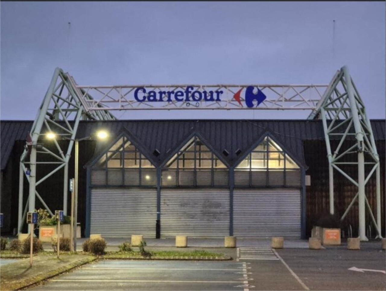 Cora devient Carrefour mais attend une décision importante