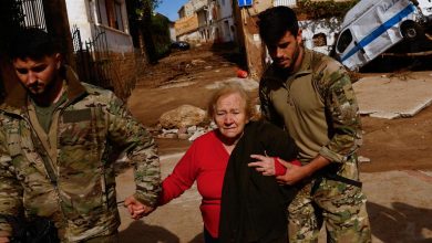 au moins 63 morts dans les régions de Valence et de Castille-La Manche, le gouvernement décrète trois jours de deuil national