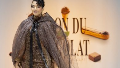 Vaimalama Chaves dévoile sa silhouette sculptée au Salon du Chocolat