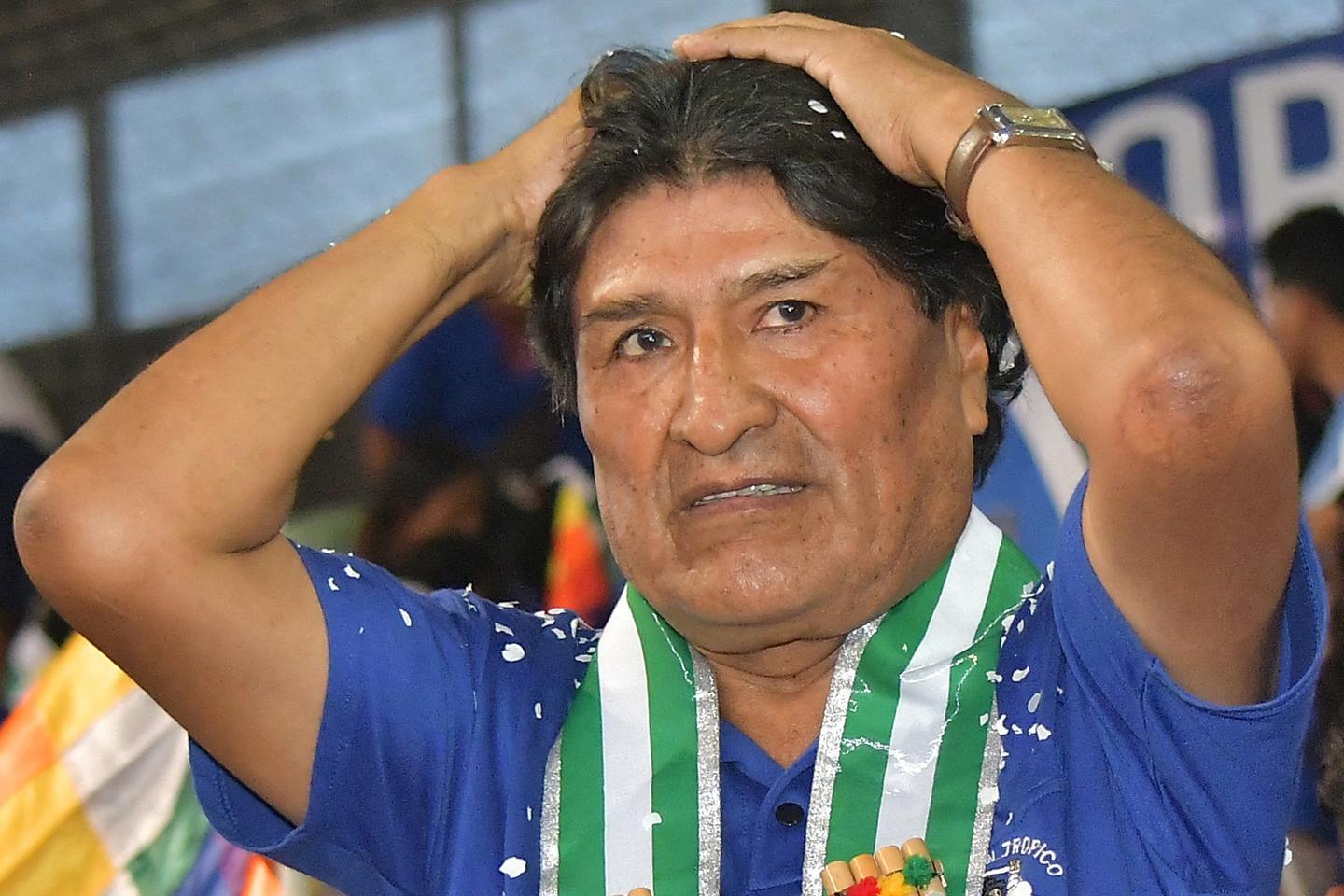 Evo Morales, ancien président de la Bolivie, affirme, vidéo à l’appui, avoir été agressé par des « hommes cagoulés » qui lui ont tiré dessus