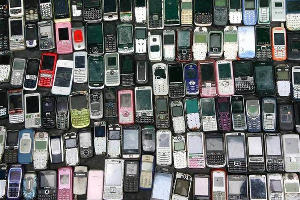 Fouillez dans vos tiroirs, ces anciens modèles de téléphones portables valent désormais une fortune – Édition du soir Ouest-France