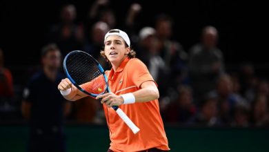 Arthur Cazaux crée la surprise et élimine Ben Shelton au deuxième tour du Rolex Paris Masters