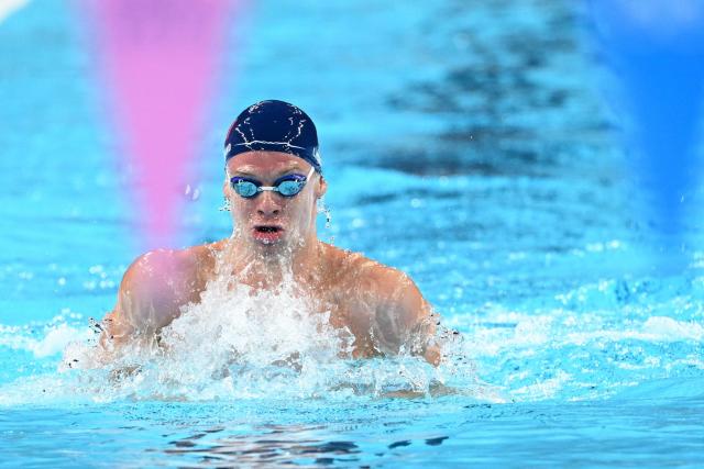 Léon Marchand termine avec une 4e place au 200 m brasse à la Coupe du monde en petit bassin de Shanghai