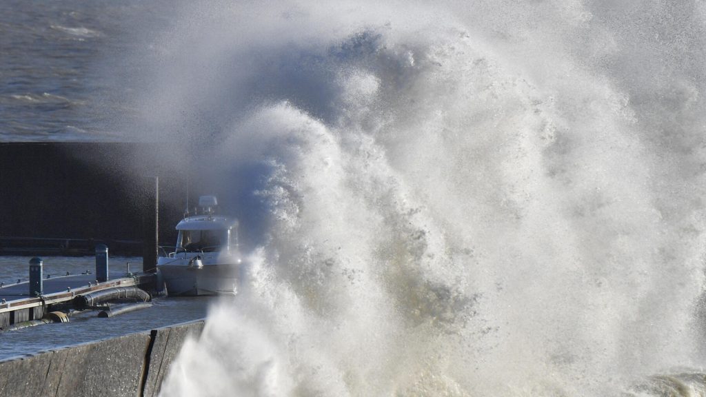 La tempête Ashley traversera la France après avoir frappé l’Irlande ce week-end