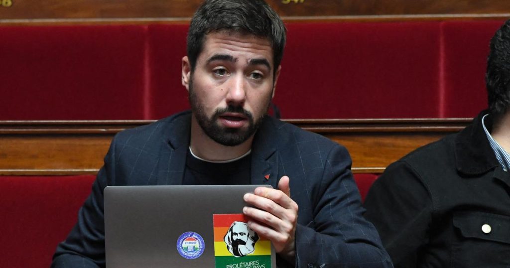 Qui est Andy Kerbrat, le député LFI surpris en flagrant délit d’achat de drogue dans le métro parisien ?