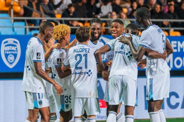 Grand vainqueur à Troyes, le Paris FC reprend la tête de la Ligue 2