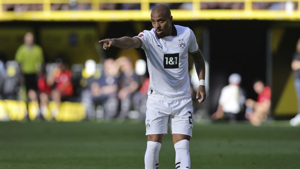 Donyell Malen ouvre le score contre le Real Madrid