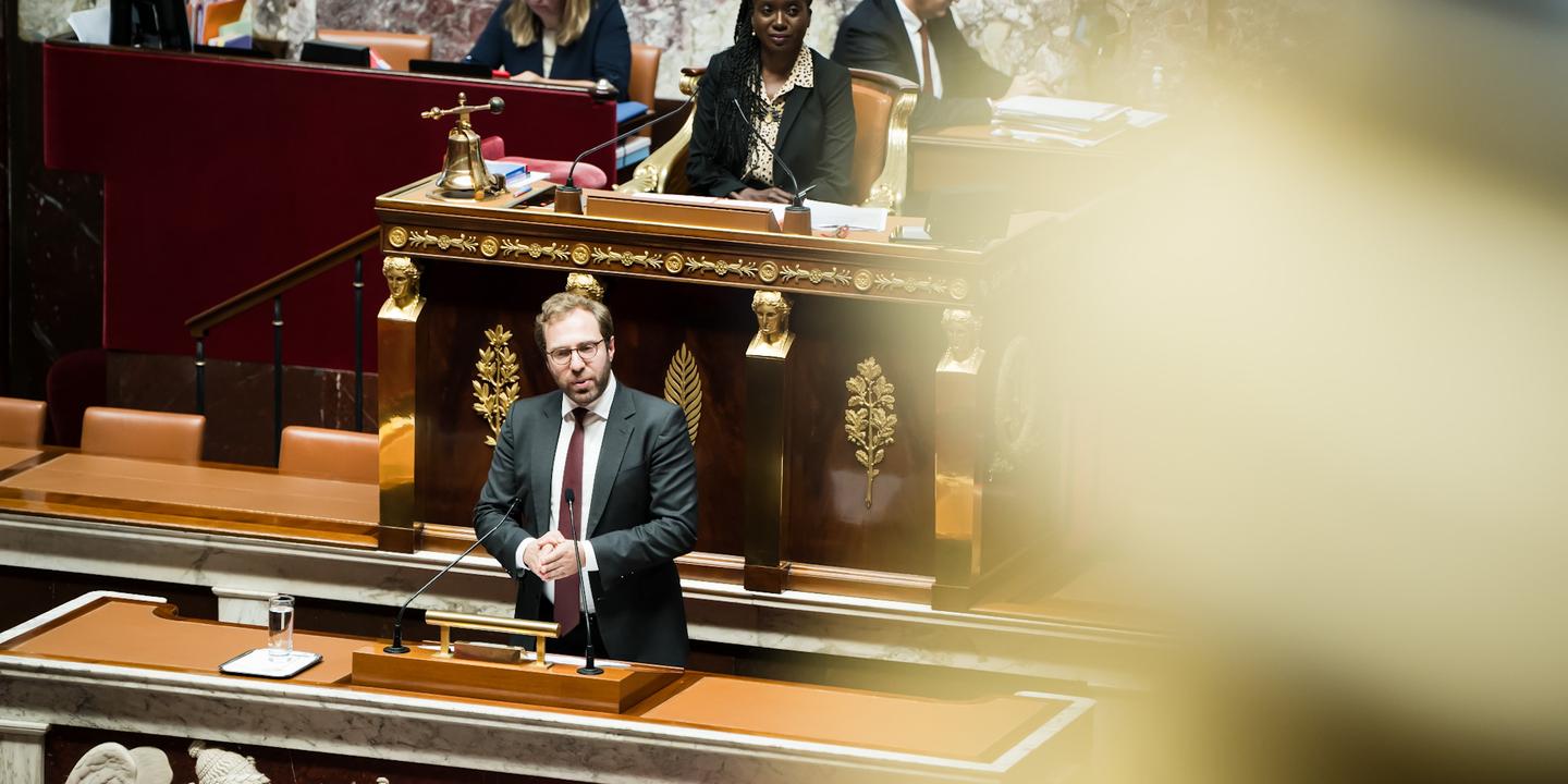 l’examen du projet commence à l’Hémicycle, dans une ambiance qui s’annonce tendue