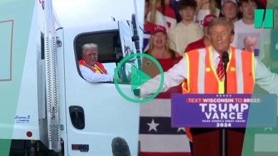 Donald Trump apparaît sur un camion poubelle après la décharge de Joe Biden