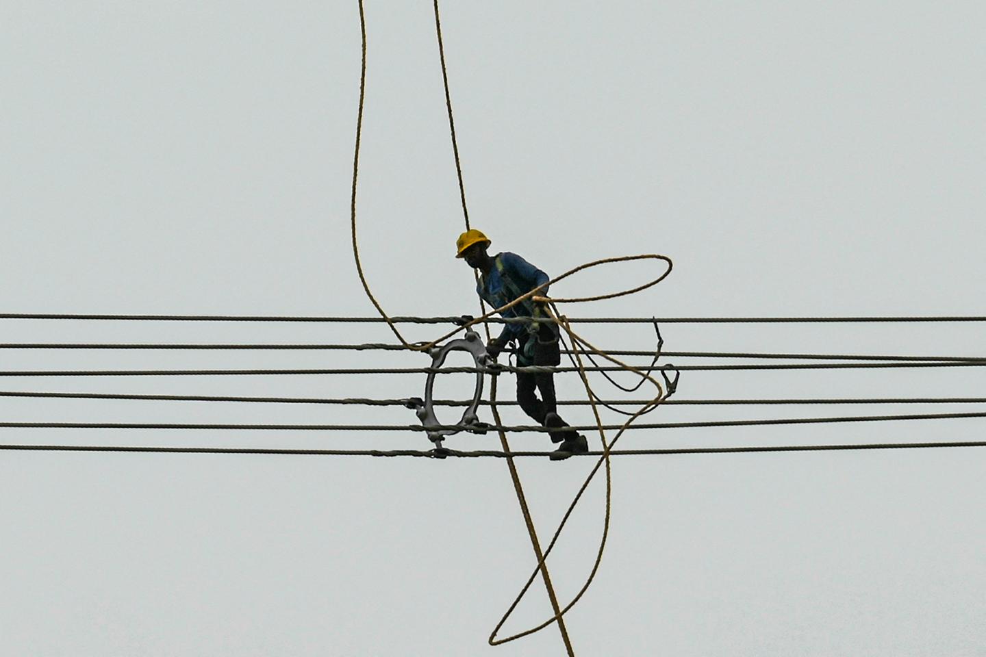 Toute la Guadeloupe privée d’électricité en raison d’un « incident électrique généralisé », annonce EDF