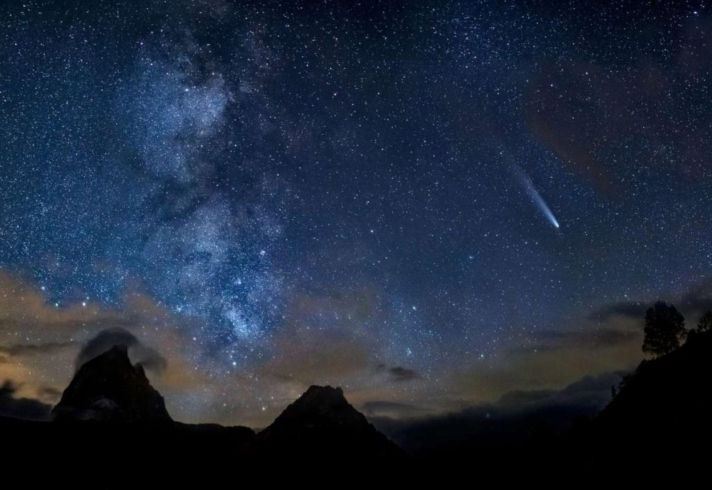 📸Photo du jour. La comète Tsuchinshan immortalisée depuis Artouste – La République des Pyrénées